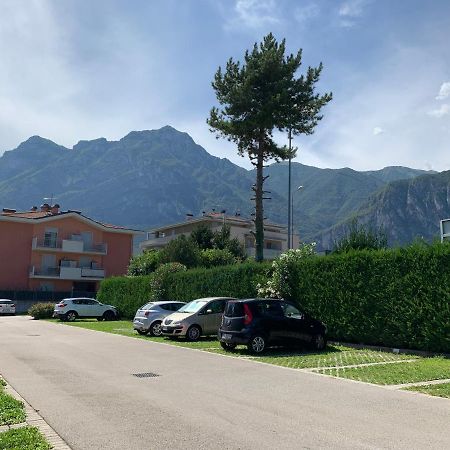 Appartamento Ivonn Con Giardino Riva del Garda Kültér fotó