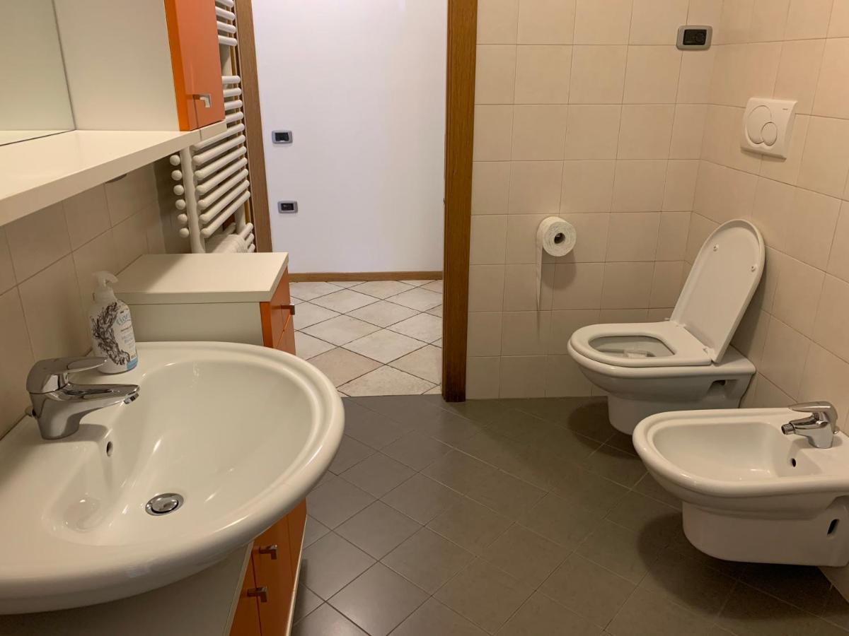 Appartamento Ivonn Con Giardino Riva del Garda Kültér fotó